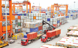 Sản lượng h&agrave;ng ho&aacute; của DN Việt Nam tăng gần chạm kỷ lục