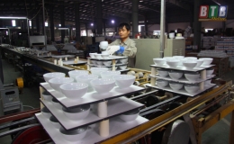 C&ocirc;ng ty Cổ phần Gốm sứ Long Hầu: Viết tiếp tương lai từ qu&aacute; khứ tự h&agrave;o