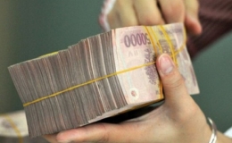 Người ti&ecirc;u d&ugrave;ng Việt vẫn chuộng thanh to&aacute;n bằng tiền mặt