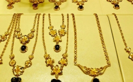 Gi&aacute; v&agrave;ng SJC tăng nhẹ khi gi&aacute; thế giới giảm s&acirc;u