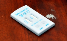 Kiểm tra ma t&uacute;y bằng ống thổi nước bọt