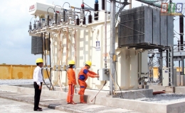 Điện lực Kiến Xương: Thanh to&aacute;n tiền điện kh&ocirc;ng d&ugrave;ng tiền mặt