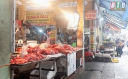 Nỗi lo gi&aacute; thịt lợn tăng cao