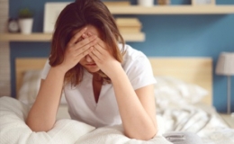 Dấu hiệu cảnh b&aacute;o cơ thể thiếu vitamin D