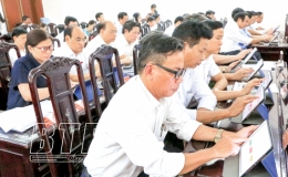 Ứng dụng c&ocirc;ng nghệ th&ocirc;ng tin trong hoạt động của HĐND tỉnh