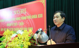 Đồng ch&iacute; Nguyễn Tiến Th&agrave;nh, Ph&oacute; B&iacute; thư thường trực Tỉnh ủy, Chủ tịch HĐND tỉnh tiếp x&uacute;c cử tri tại th&agrave;nh phố Th&aacute;i B&igrave;nh