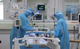 S&aacute;ng 28/12: Hơn 7.600 bệnh nh&acirc;n Covid-19 nặng đang điều trị