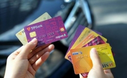 Sau ng&agrave;y 31/12/2021, vẫn c&oacute; thể sử dụng thẻ từ ATM để thực hiện c&aacute;c giao dịch thẻ