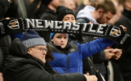 Th&ecirc;m 1 trận đấu tại Ngoại hạng Anh bị ho&atilde;n