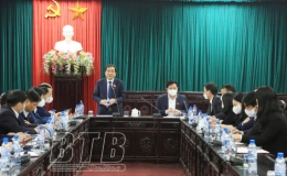 Thống nhất nội dung thảo luận tổ, thảo luận v&agrave; chất vấn tại hội trường