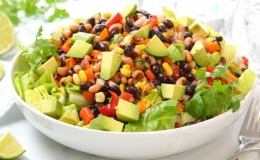 C&aacute;ch l&agrave;m m&oacute;n salad đậu kiểu Mexico 