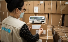 Hỗ trợ trang thiết bị y tế trị gi&aacute; 500.000 bảng Anh cho Việt Nam