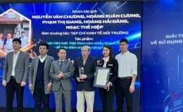 Trao Giải thưởng b&aacute;o ch&iacute; tuy&ecirc;n truyền về sử dụng năng lượng tiết kiệm v&agrave; hiệu quả năm 2022