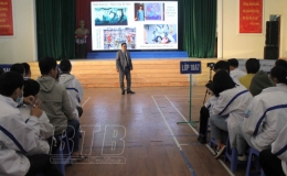 Tr&ecirc;n 600 học sinh, sinh vi&ecirc;n được tư vấn, định hướng nghề nghiệp