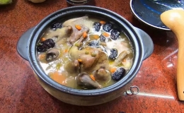 Bồ c&acirc;u hầm hạt sen thơm ngon bổ dưỡng 