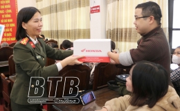 Đẩy mạnh tuy&ecirc;n truyền, phổ biến ch&iacute;nh s&aacute;ch ph&aacute;p luật cho người khuyết tật