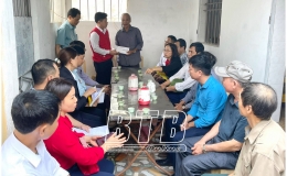 Hội Chữ thập đỏ tỉnh: Trao kinh ph&iacute; hỗ trợ đột xuất cho gia đ&igrave;nh nạn nh&acirc;n tử vong do tai nạn lao động tại huyện Th&aacute;i Thụy   