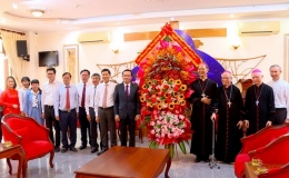 Ph&oacute; Thủ tướng Trần Lưu Quang ch&uacute;c mừng Gi&aacute;ng sinh tại Gi&aacute;o phận Xu&acirc;n Lộc, Đồng Nai