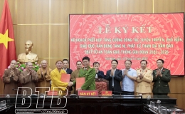 Phối hợp tuy&ecirc;n truyền bảo đảm trật tự, an to&agrave;n giao th&ocirc;ng