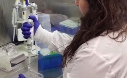 Robot sinh học từ tế b&agrave;o người