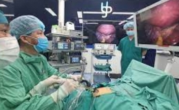 Việt Nam l&agrave; một trong 2 nước đi đầu về phẫu thuật nội soi một lỗ