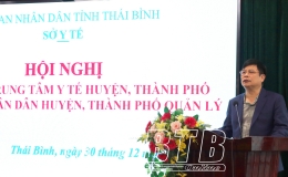 B&agrave;n giao trung t&acirc;m y tế về UBND huyện, th&agrave;nh phố quản l&yacute;