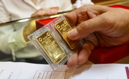 Hai ng&acirc;n h&agrave;ng đ&atilde; được chuyển giao bắt buộc, kiểm so&aacute;t ch&ecirc;nh lệch gi&aacute; v&agrave;ng SJC