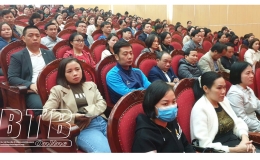 Ph&ograve;ng Gi&aacute;o dục v&agrave; Đ&agrave;o tạo huyện Quỳnh Phụ đối thoại với c&aacute;n bộ, gi&aacute;o vi&ecirc;n, nh&acirc;n vi&ecirc;n c&aacute;c trường học