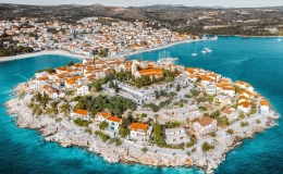 Thị trấn ho&agrave;i cổ sở hữu 20km bờ biển tại Croatia