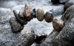 Th&uacute; vị những vi&ecirc;n đ&aacute; &ldquo;ma thuật&rdquo;