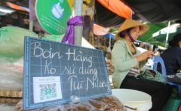 Văn ho&aacute; &lsquo;Kh&ocirc;ng t&uacute;i nilon&rsquo;: Từ nghĩ &lsquo;xanh&rsquo; đến h&agrave;nh động