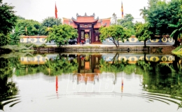 D&ograve;ng s&ocirc;ng đỏ...