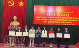 Hưng H&agrave;: Gần 100 tập thể, c&aacute; nh&acirc;n được khen thưởng trong hoạt động c&ocirc;ng đo&agrave;n năm 2020