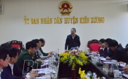 Kiểm tra c&ocirc;ng t&aacute;c tuyển chọn, gọi c&ocirc;ng d&acirc;n nhập ngũ tại huyện Kiến Xương