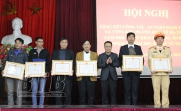 Vũ Thư tổng kết ng&agrave;nh kinh tế hạ tầng v&agrave; c&ocirc;ng t&aacute;c an to&agrave;n giao th&ocirc;ng