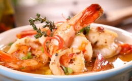  C&aacute;ch l&agrave;m t&ocirc;m s&uacute; sốt tỏi