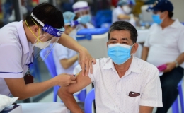 Chiều 21/1: Đ&atilde; ph&acirc;n bổ 190,5 triệu liều vaccine ph&ograve;ng Covid-19