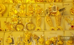 Gi&aacute; v&agrave;ng h&ocirc;m nay 12.1: Thị trường thế giới tăng n&oacute;ng, trong nước vẫn đứng im