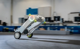Robot hai ch&acirc;n c&oacute; thể tự giữ thăng bằng