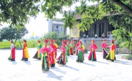 Trảy hội m&ugrave;a xu&acirc;n