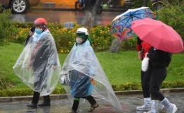 Bắc Bộ mưa ph&ugrave;n, cuối tuần c&oacute; kh&ocirc;ng kh&iacute; lạnh mạnh