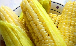 C&aacute;ch luộc ng&ocirc; khiến ng&ocirc; ngon hơn m&agrave; nhiều người kh&ocirc;ng biết