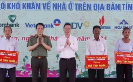 Chủ tịch nước V&otilde; Văn Thưởng dự tổng kết chương tr&igrave;nh vận động, hỗ trợ x&acirc;y dựng 1.200 căn nh&agrave; tặng người ngh&egrave;o, người c&oacute; kh&oacute; khăn về nh&agrave; ở
