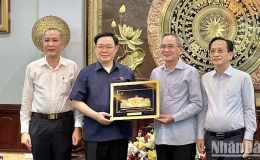 Chủ tịch Quốc hội Vương Đ&igrave;nh Huệ gặp mặt Ban Thường vụ Tỉnh ủy Bạc Li&ecirc;u