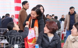 C&ocirc;ng đo&agrave;n Khu kinh tế v&agrave; c&aacute;c khu c&ocirc;ng nghiệp tỉnh: Trao 200 suất qu&agrave; tết cho đo&agrave;n vi&ecirc;n, người lao động c&oacute; ho&agrave;n cảnh kh&oacute; khăn