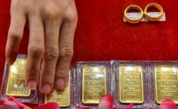 Gi&aacute; v&agrave;ng giảm hơn nửa triệu đồng mỗi lượng