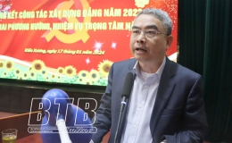 Huyện ủy Kiến Xương: Khen thưởng 32 tập thể, c&aacute; nh&acirc;n ho&agrave;n th&agrave;nh xuất sắc nhiệm vụ c&ocirc;ng t&aacute;c x&acirc;y dựng Đảng