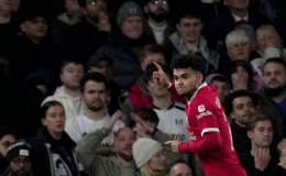 Liverpool gặp Chelsea ở chung kết Cup Li&ecirc;n đo&agrave;n