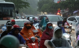 Miền Bắc tiếp diễn mưa ph&ugrave;n, mưa nhỏ, trời r&eacute;t