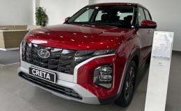 &Ocirc;t&ocirc; ồ ạt giảm gi&aacute; trước Tết Nguy&ecirc;n đ&aacute;n